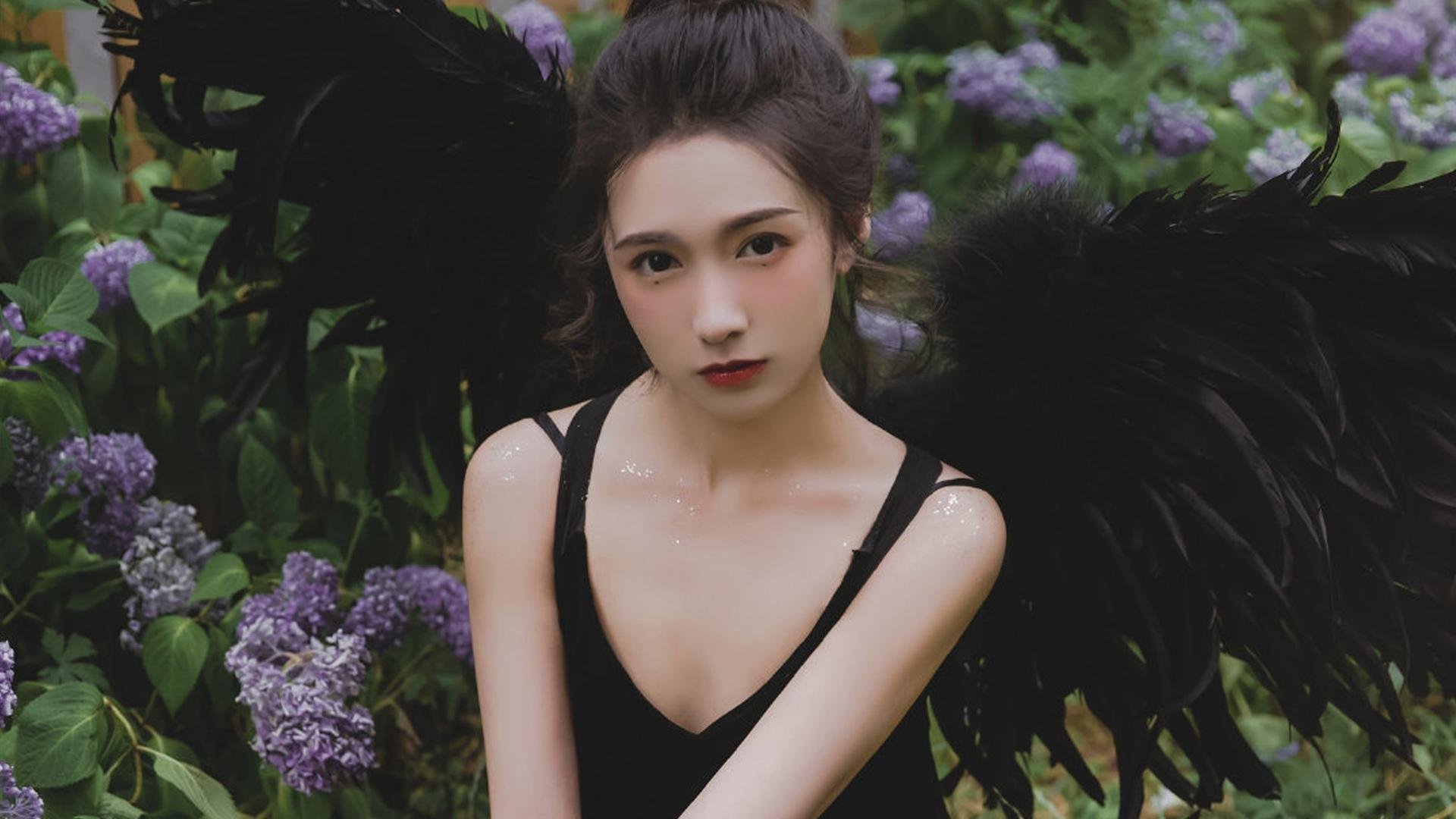 爱游戏体育app-墨尔本联篮板球表现抢眼，墨尔本足球比赛直播
